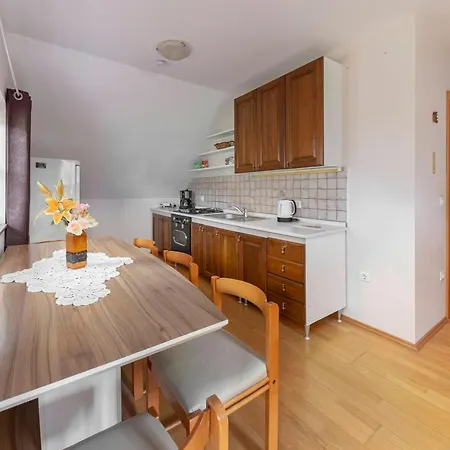 Apartma Metka
