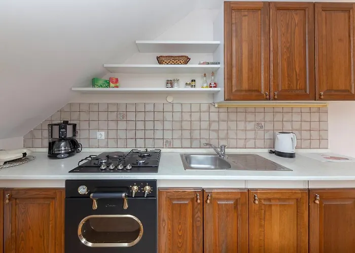 Apartma Metka 메드보데